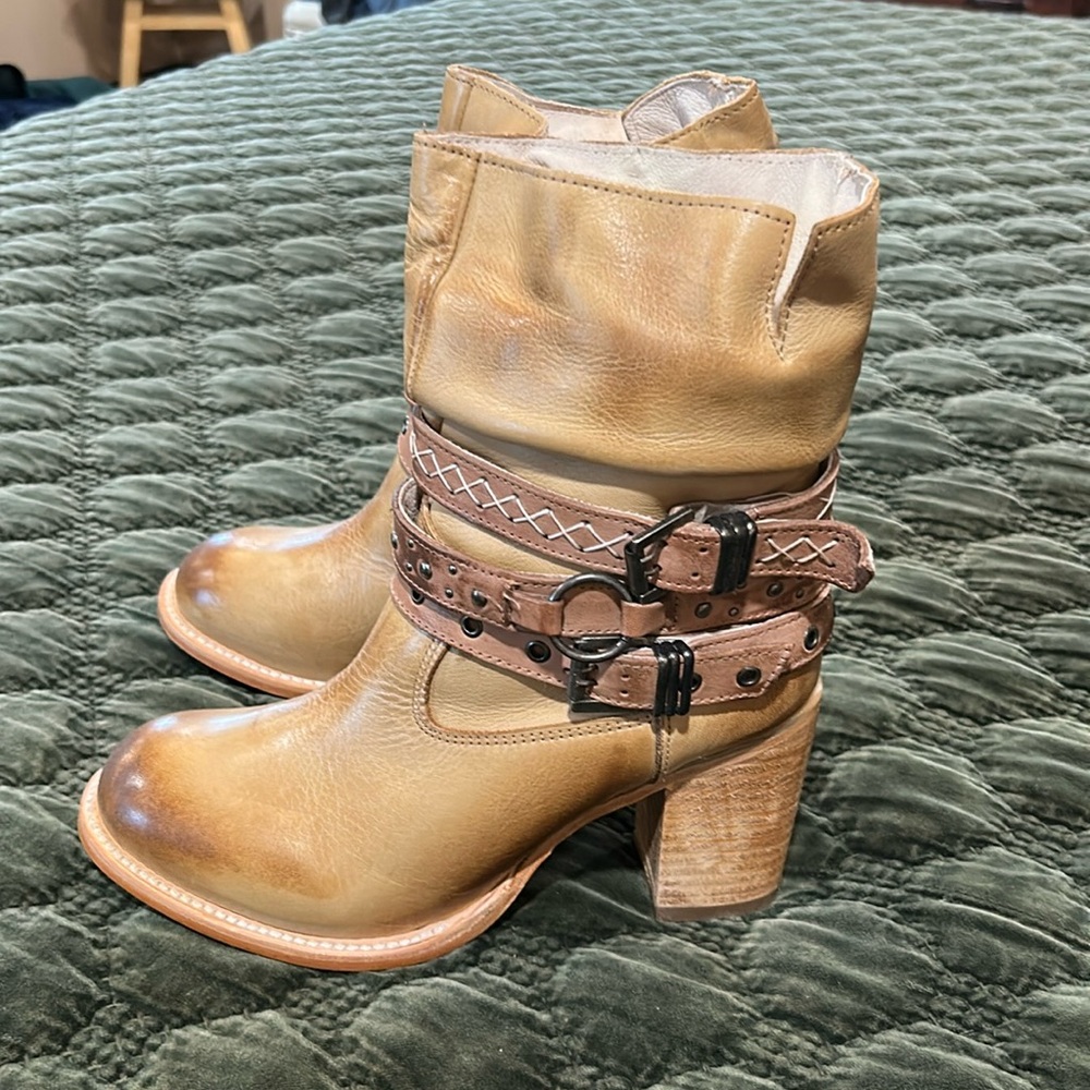 FREEBIRD Blaine women’s boots
